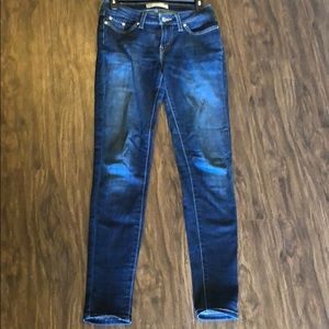 Levis Blue Jeans! W 26 L 30. In good shape!